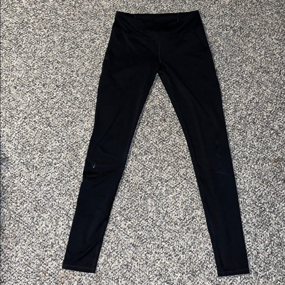 Black under armour leggings